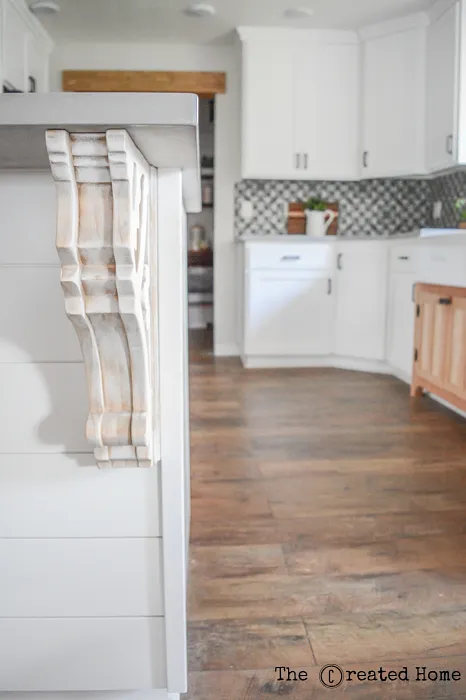 DIY Vintage Corbels - image 1