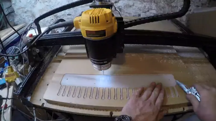 DiResta Key (or wrench) Hook! — Click Carve and remove parts