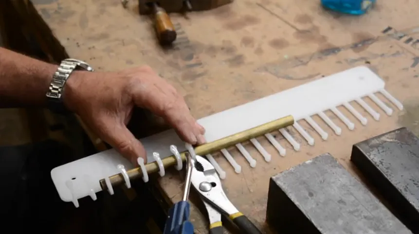 DiResta Key (or wrench) Hook! — Heat the acrylic to bend (image 3)