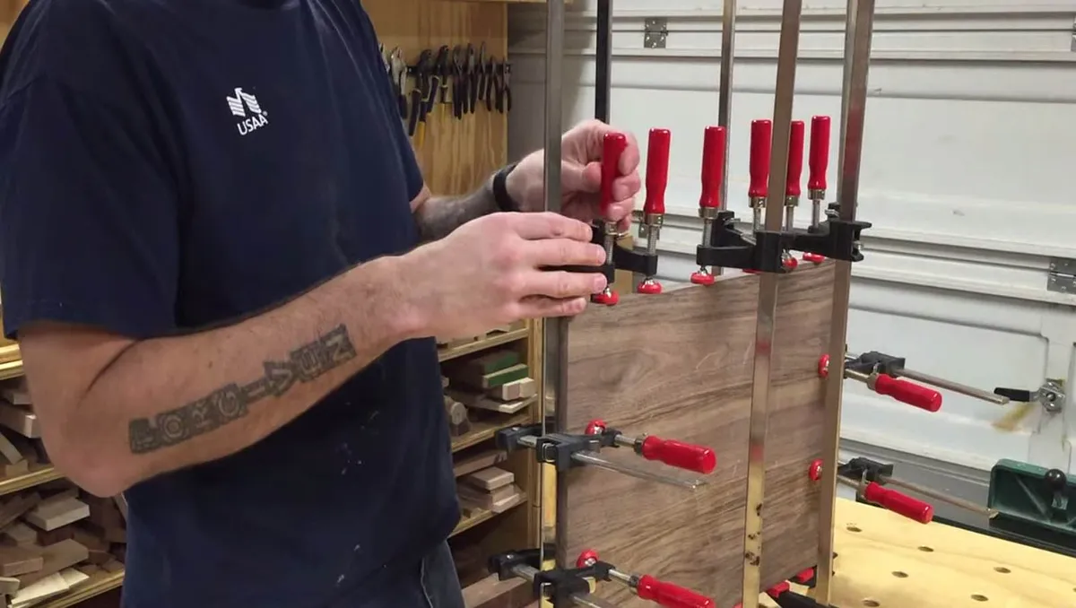 American Flag Coin Rack — Assemble the first panel