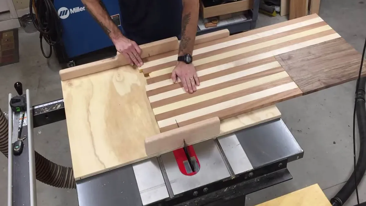 American Flag Coin Rack — Cutting the flag to final dimension 