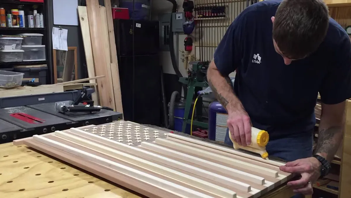 American Flag Coin Rack — Attaching the coin trays
