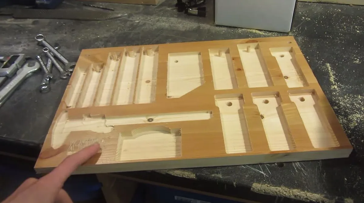 Make a Wall Mounted Tool Rack — Paint