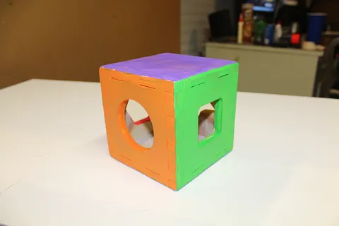 play cube Using box joints