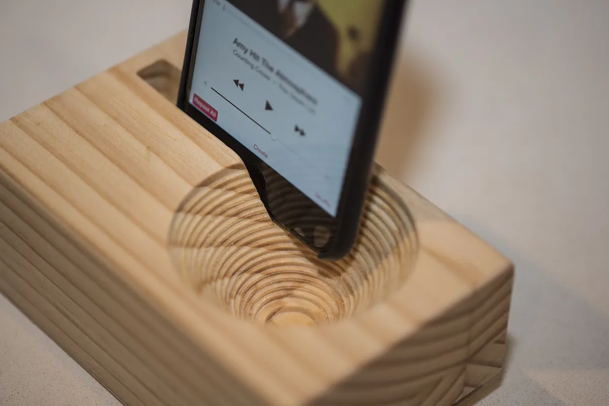 Make a Passive Amplifier for your iPhone - image 3