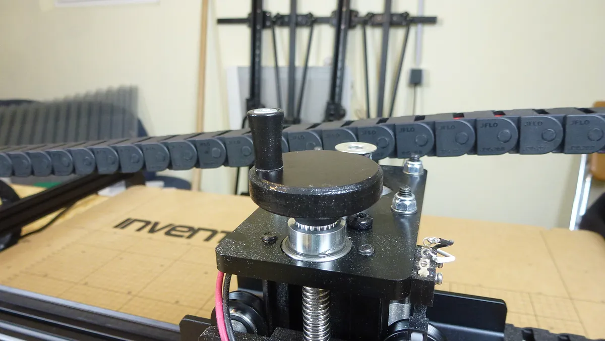 Hand crank for the X-Carve Z-axis - image 8