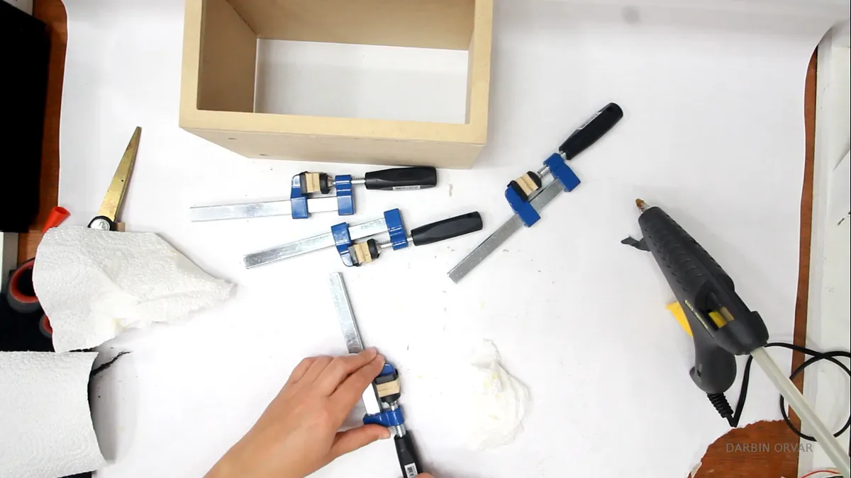Desktop Air Purifier, Fume Extractor — Assembling the Box (image 4)