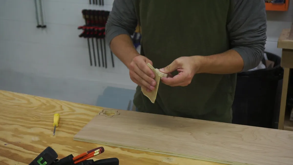 Z-Axis Adjusting Knob — Sand, paint and insert nut (image 2)