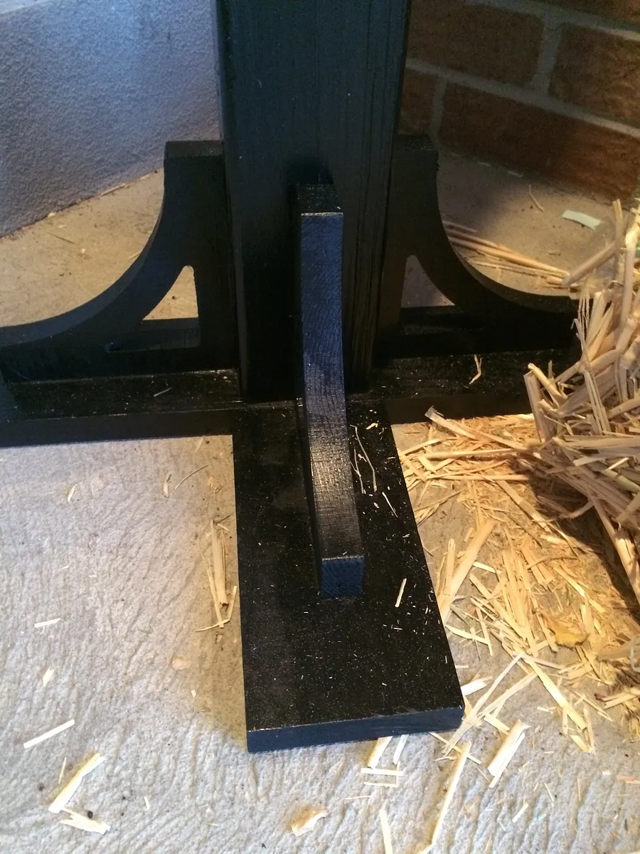 Outside Entry Display — Install base and brackets