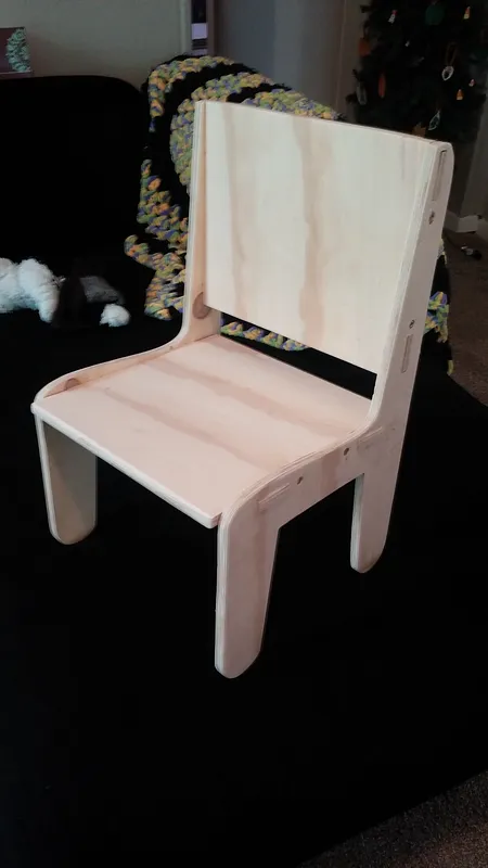kid chair - image 1