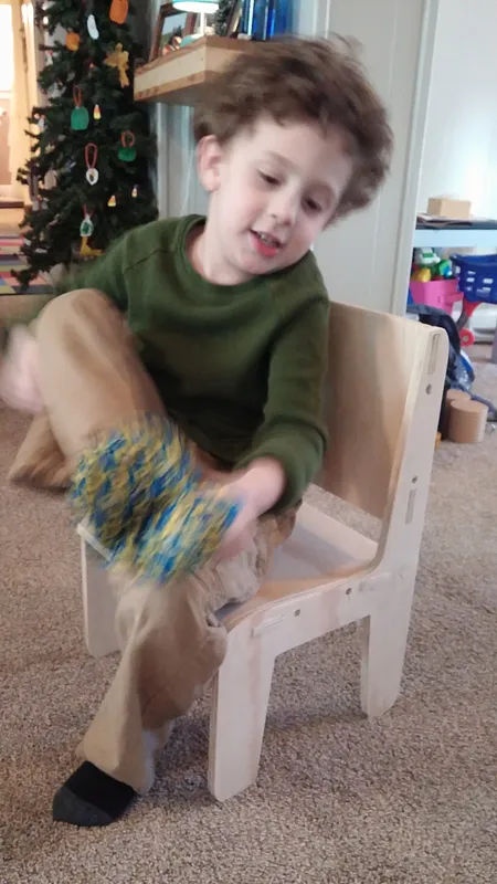 kid chair - image 2
