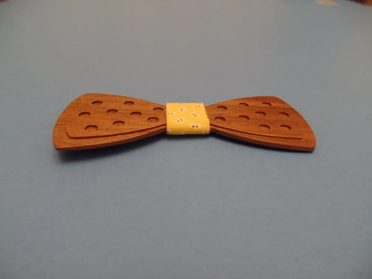 Simple engraved bow tie — Final bow tie completed