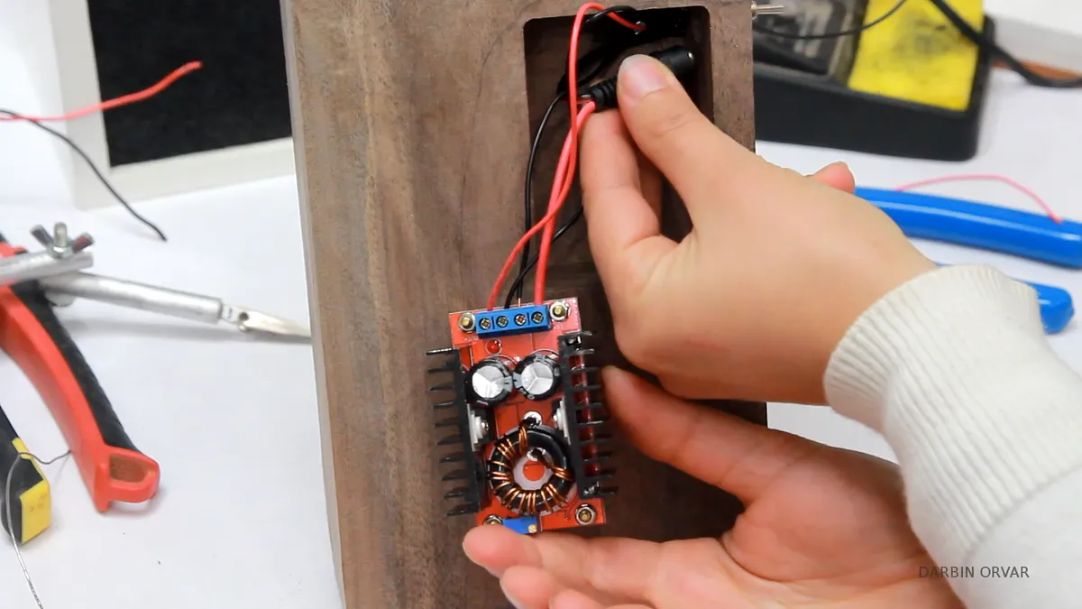 10 Watt LED Task Lamp w/ 3rd Hands — Fitting the Electronics (image 3)