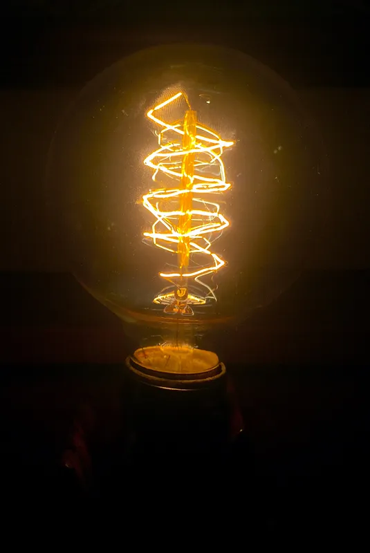 Cameo Silhouette Lamp - image 6