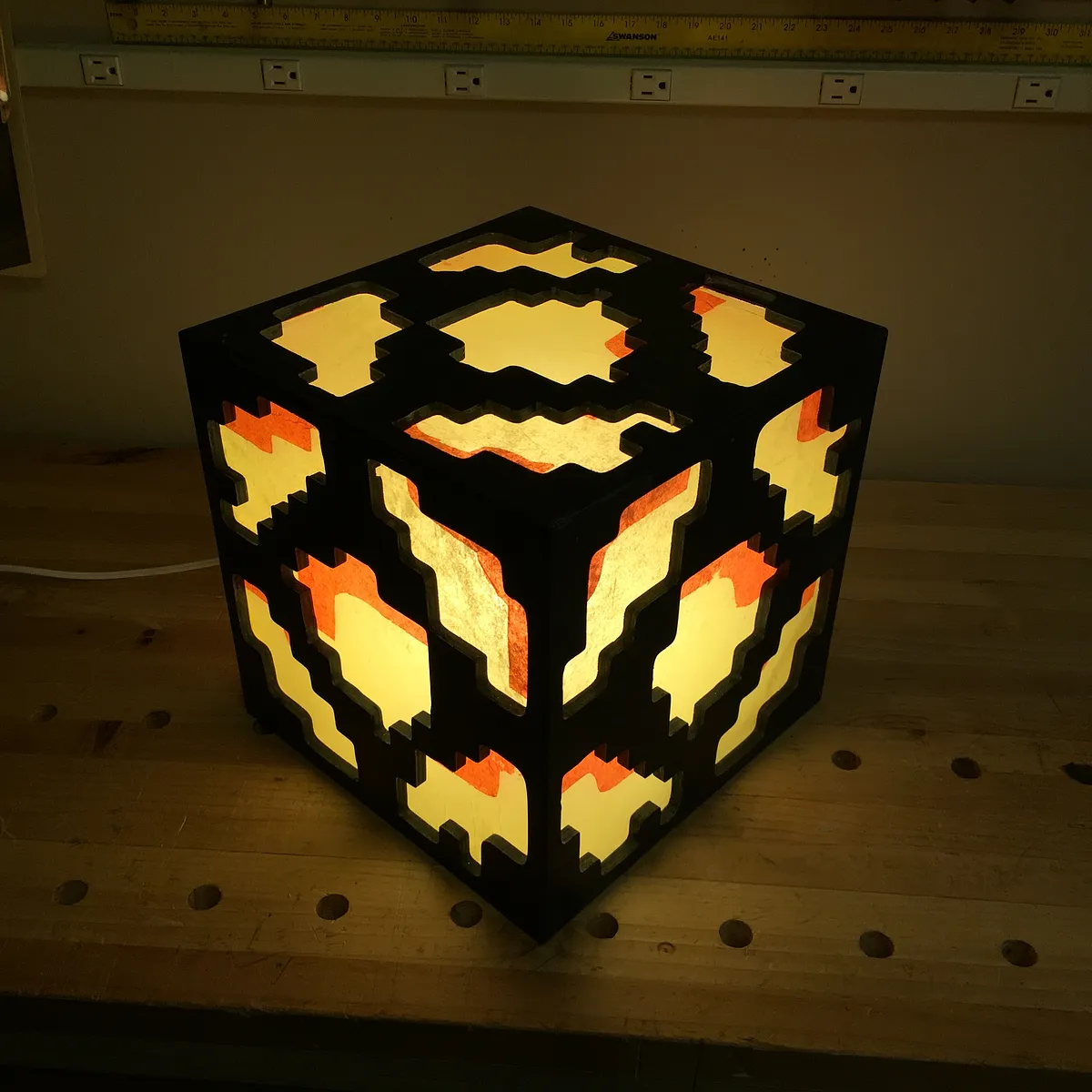 Red Stone Lamp — Assembly (image 10)