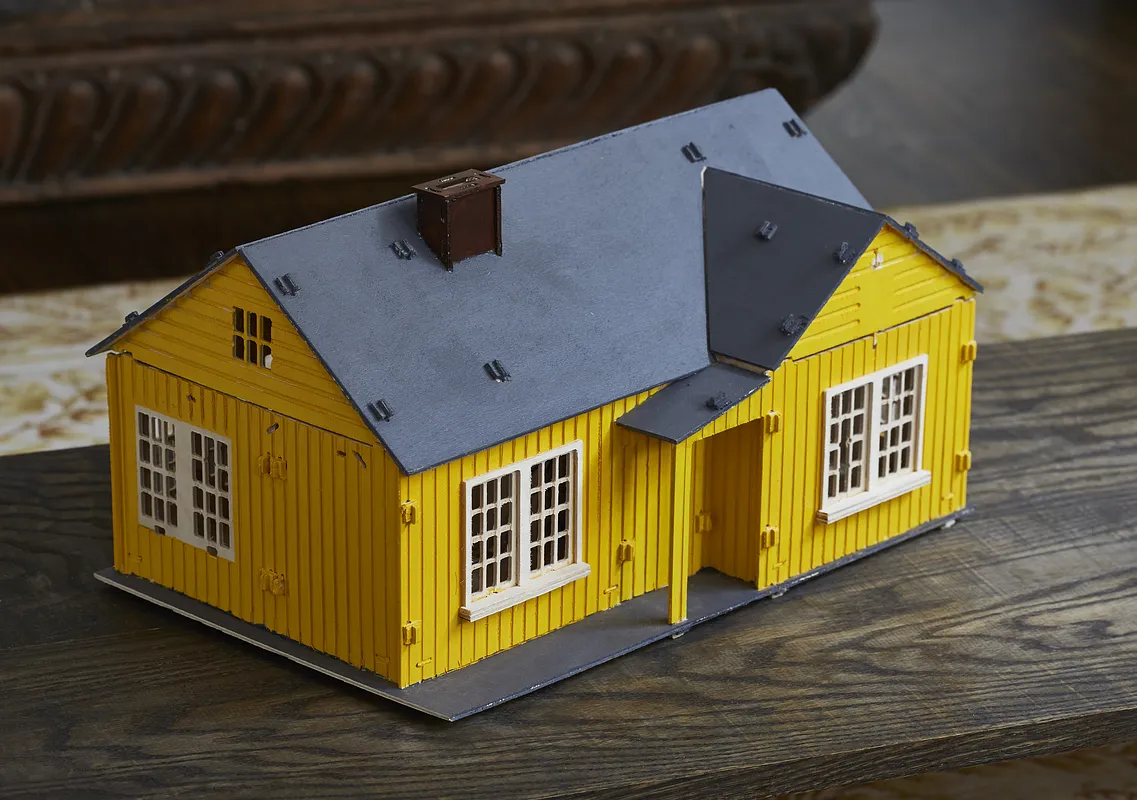 Contrast House Model Kit - image 9