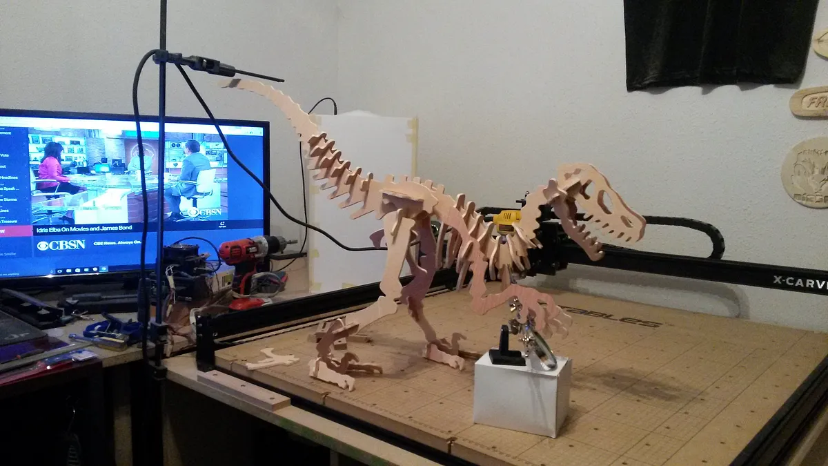 Large Velociraptor - image 5