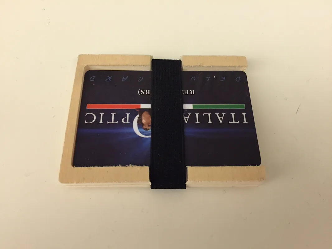 Card Holder for more card with elastic - image 2