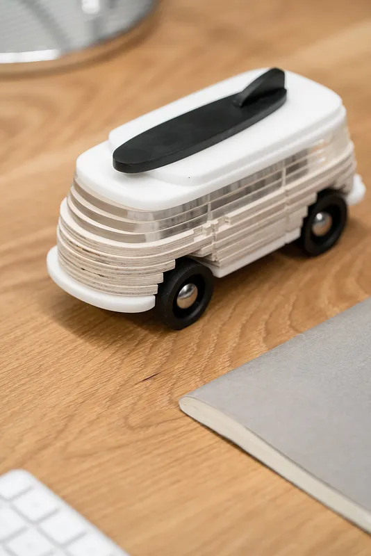 Love Bus - image 1