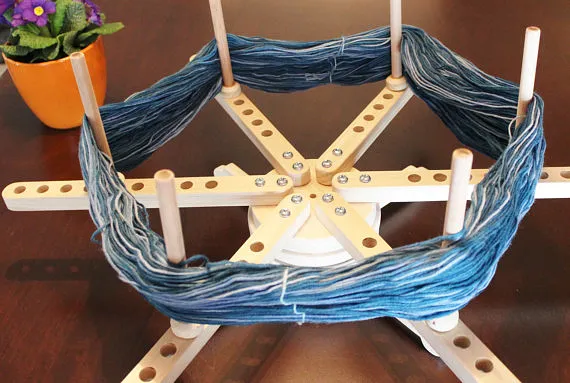 Yarn Swift - image 1