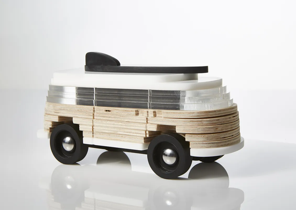 Love Bus - image 4