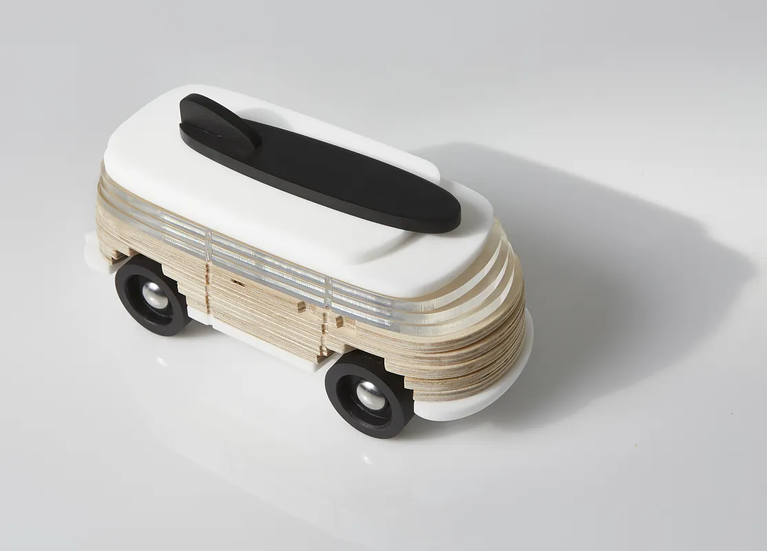 Love Bus - image 5