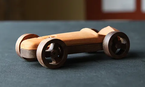 Rubber Band Racer