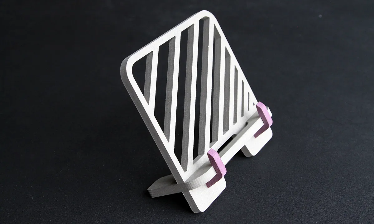 Simple Stand - image 1