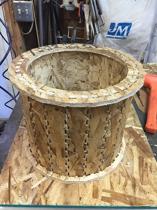 21 Sided Round Container - image 3