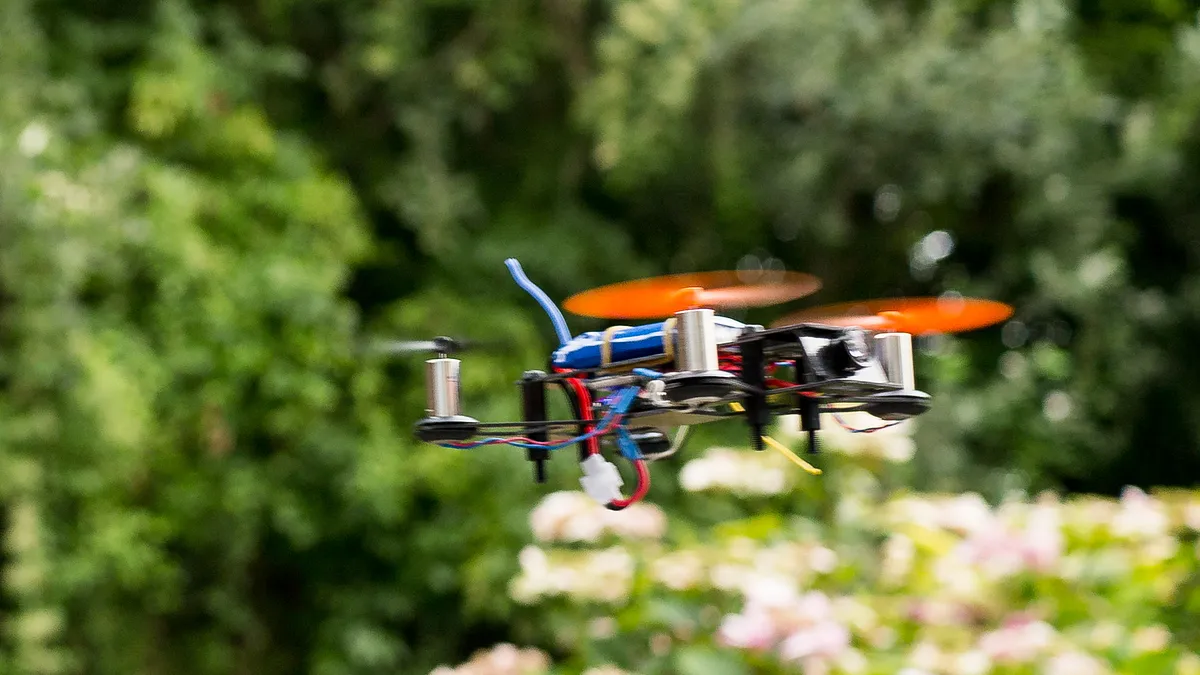Micro quadcopter - image 3