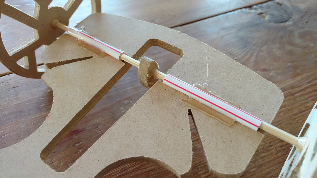 Voronoi Rubber Band Racer - image 2
