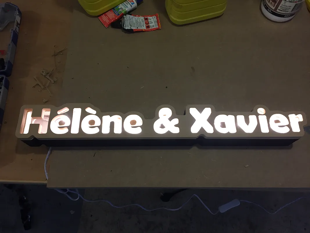 Helene & Xavier illuminated sign - image 9