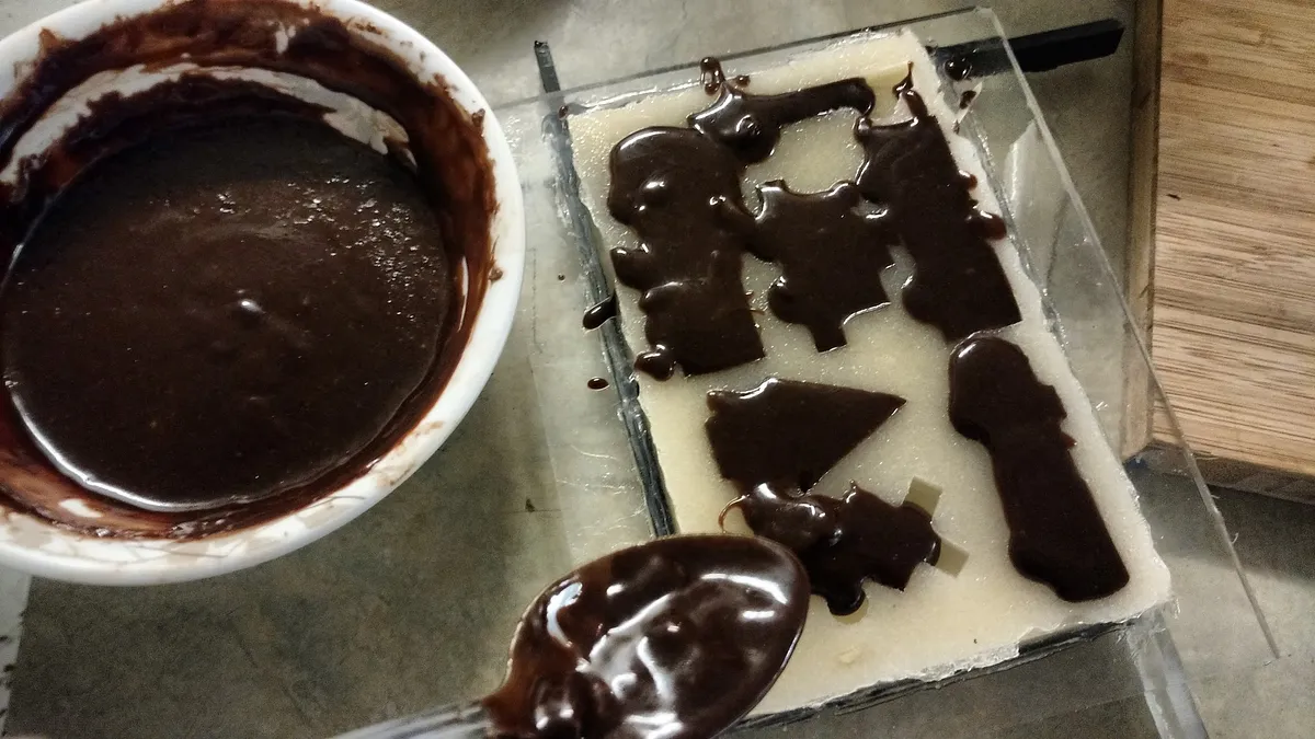 Train Chocolate Mold - image 4