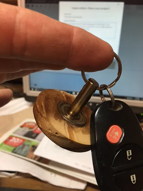 Keychain round spinners - image 1