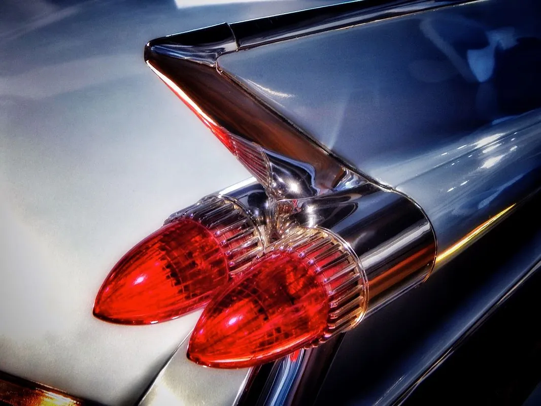 Tail light - image 1