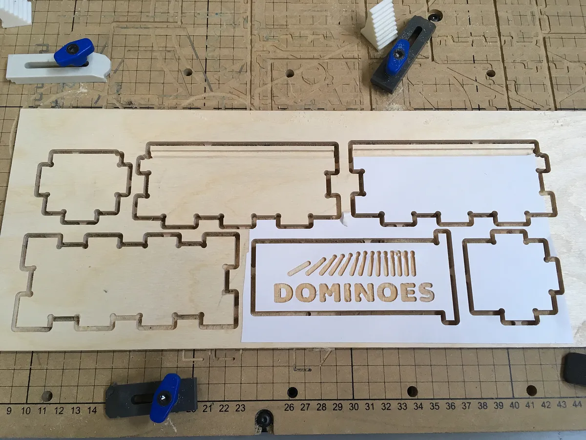 Dominoes Set with Box — Carve box out of Baltic Birch Plywood
