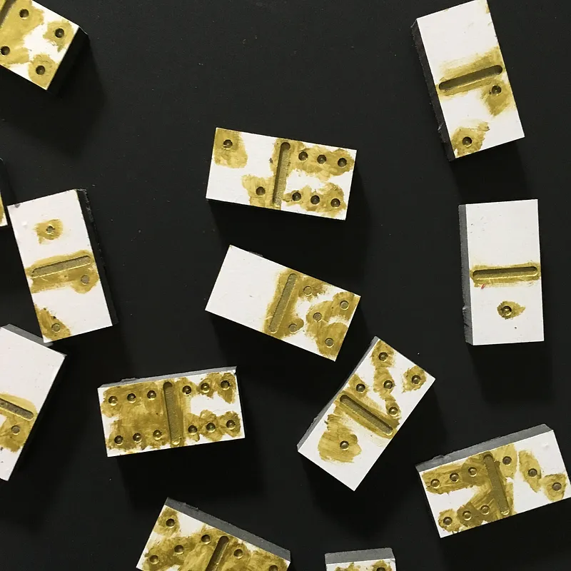 Dominoes Set with Box - image 4