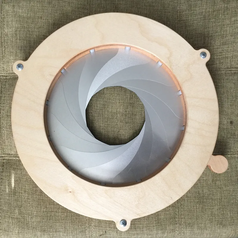 12 Blade Mechanical Iris - image 2