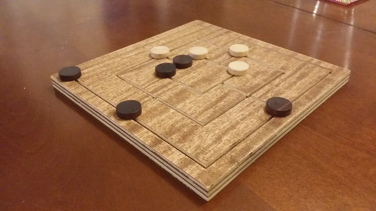 Nine Men Morris — Play the Game