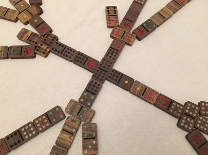 Spinner Dominoes