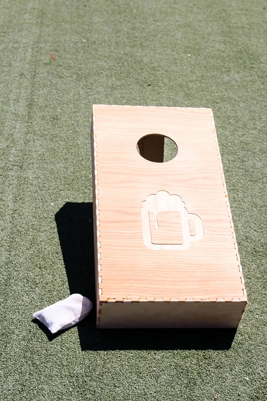 Half size Cornhole set - image 2
