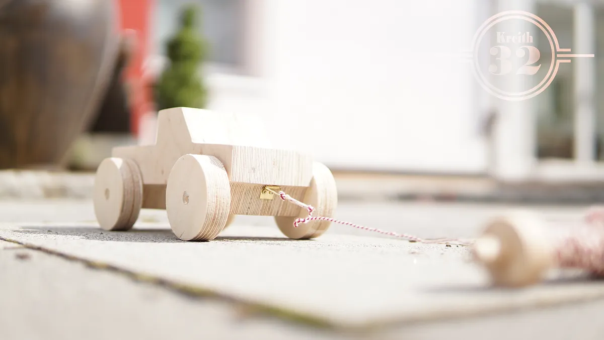 TOY Monstertruck - TOW AWAY GAME - image 3