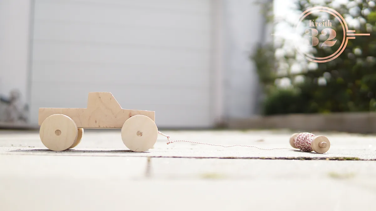 TOY Monstertruck - TOW AWAY GAME - image 8