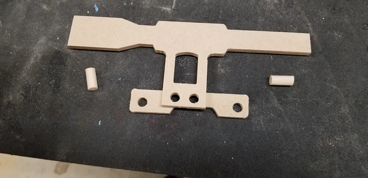Han Rubber Band gun — Assemble and glue the scope
