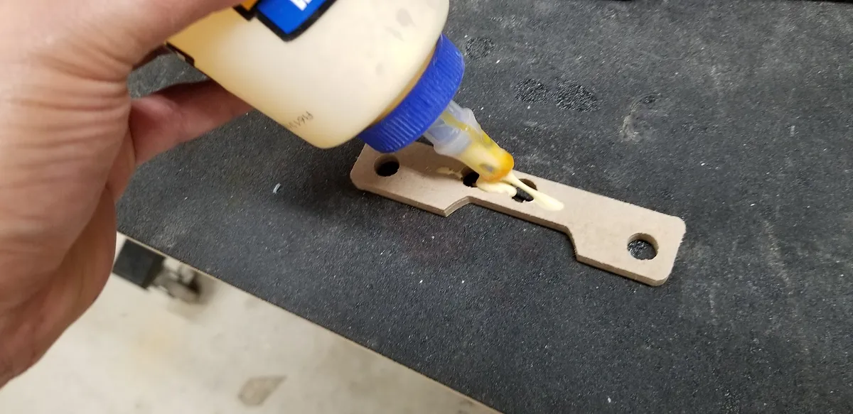 Han Rubber Band gun — Assemble and glue the scope (image 2)
