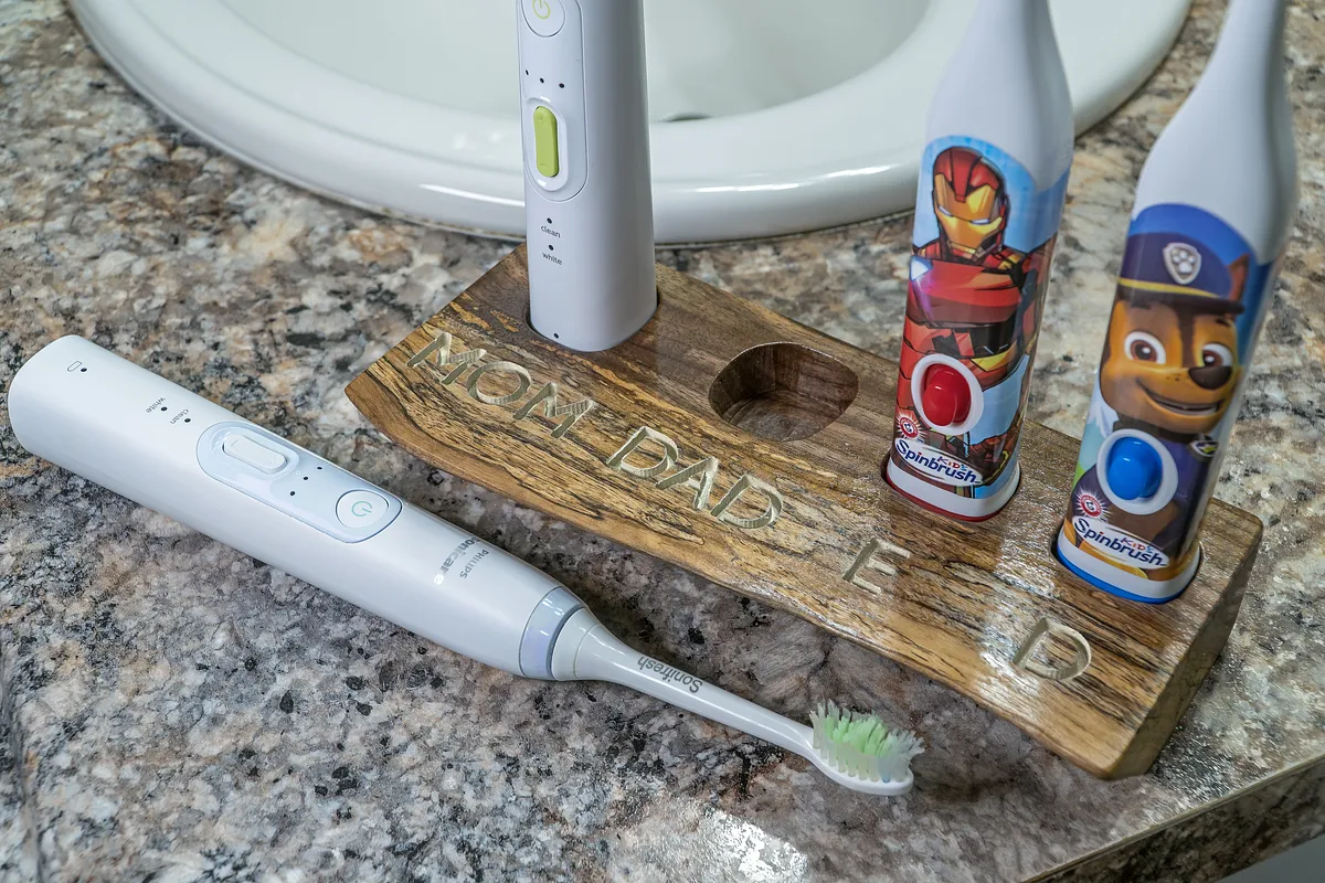 Family Toothbrush Holder - image 3