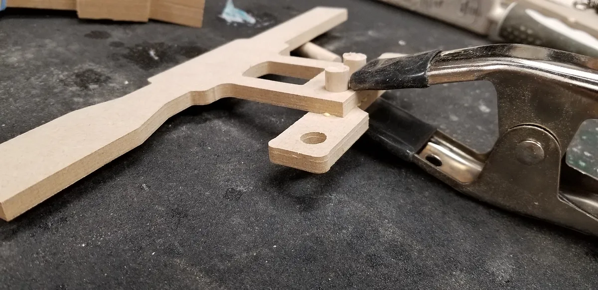 Han Rubber Band gun — Assemble and glue the scope (image 4)