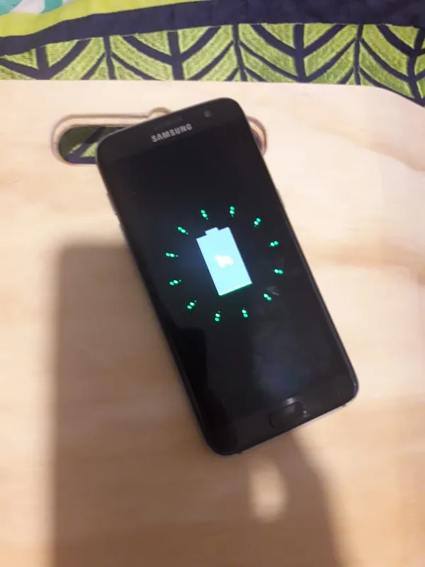 Modern Laptop Table with wireless charger - image 3
