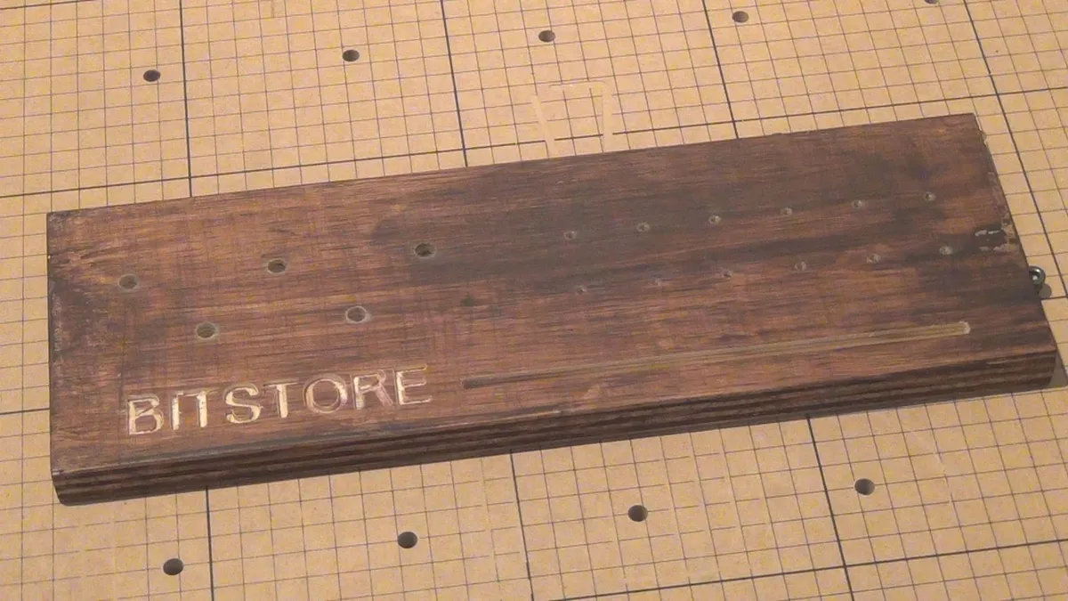 Cutter Storage Board — Tidy Up and Use