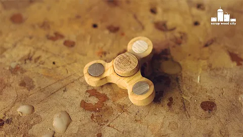 Fidget spinner